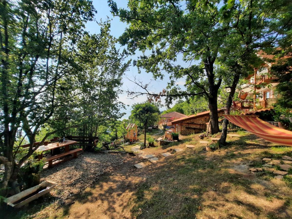 Robinson Sunset Guest House Lagadin Exterior photo