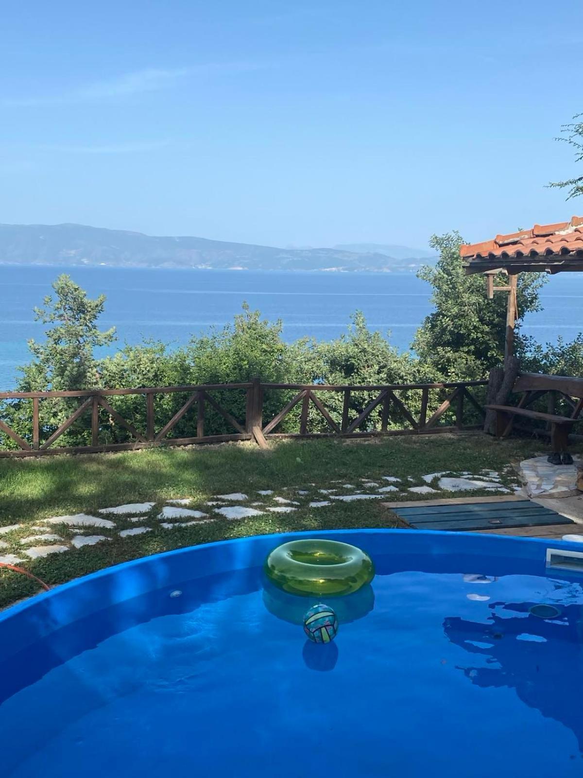 Robinson Sunset Guest House Lagadin Exterior photo