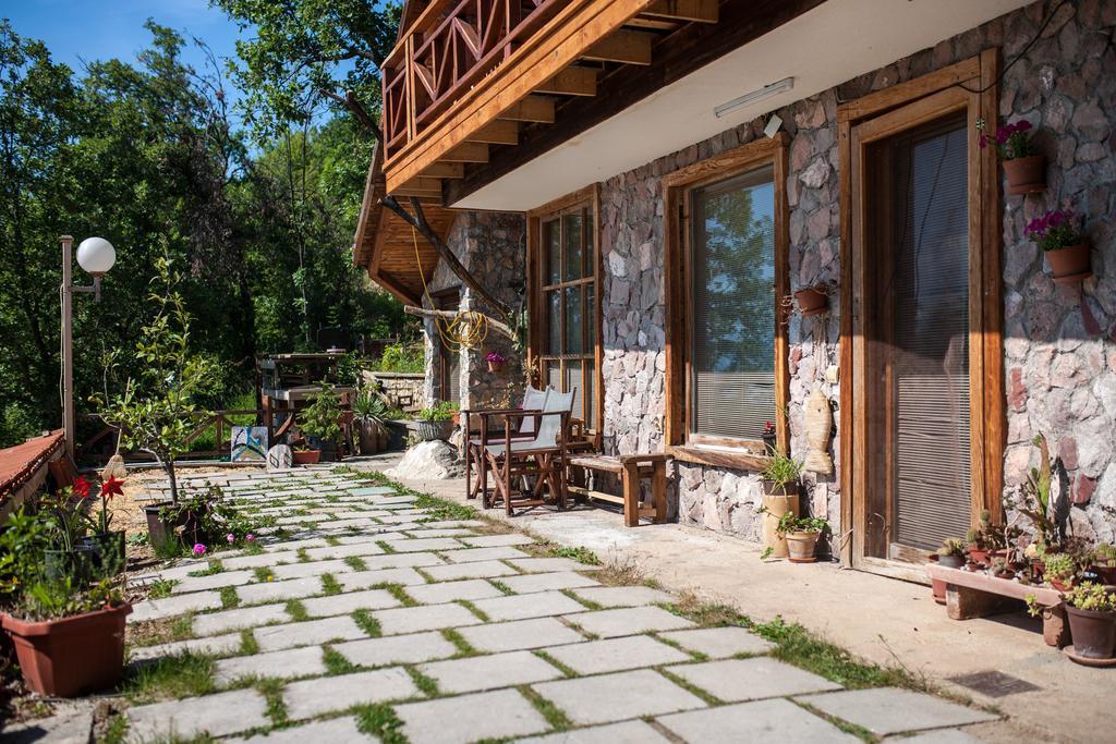Robinson Sunset Guest House Lagadin Exterior photo